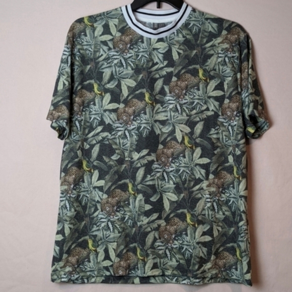 ASOS Green Jaguar Jungle Rainforest Print Short Sleeve Crew Neck Tee size Large - Picture 1 of 5